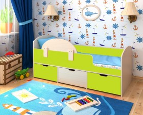 Кровать Малыш-мини с бортиком Дуб молочный/Лайм в Омске - omsk.katalogmebeli.com | фото